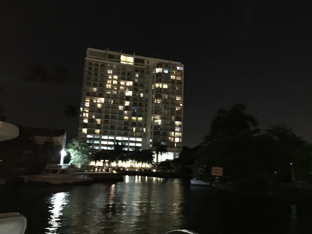 Lyx Suites By The Miami River Εξωτερικό φωτογραφία